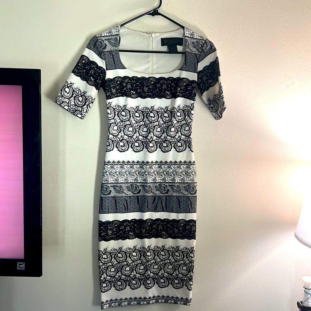 Kardashian Kollection Dress XS white and black zip up
